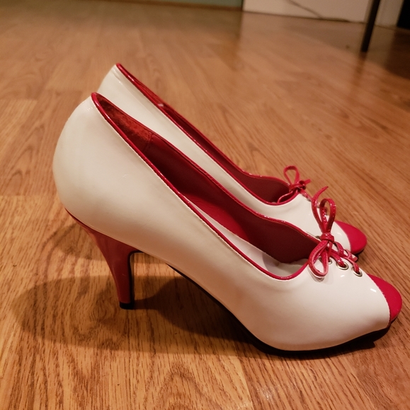 Vintage Peep Toe Pumps - Picture 4 of 6